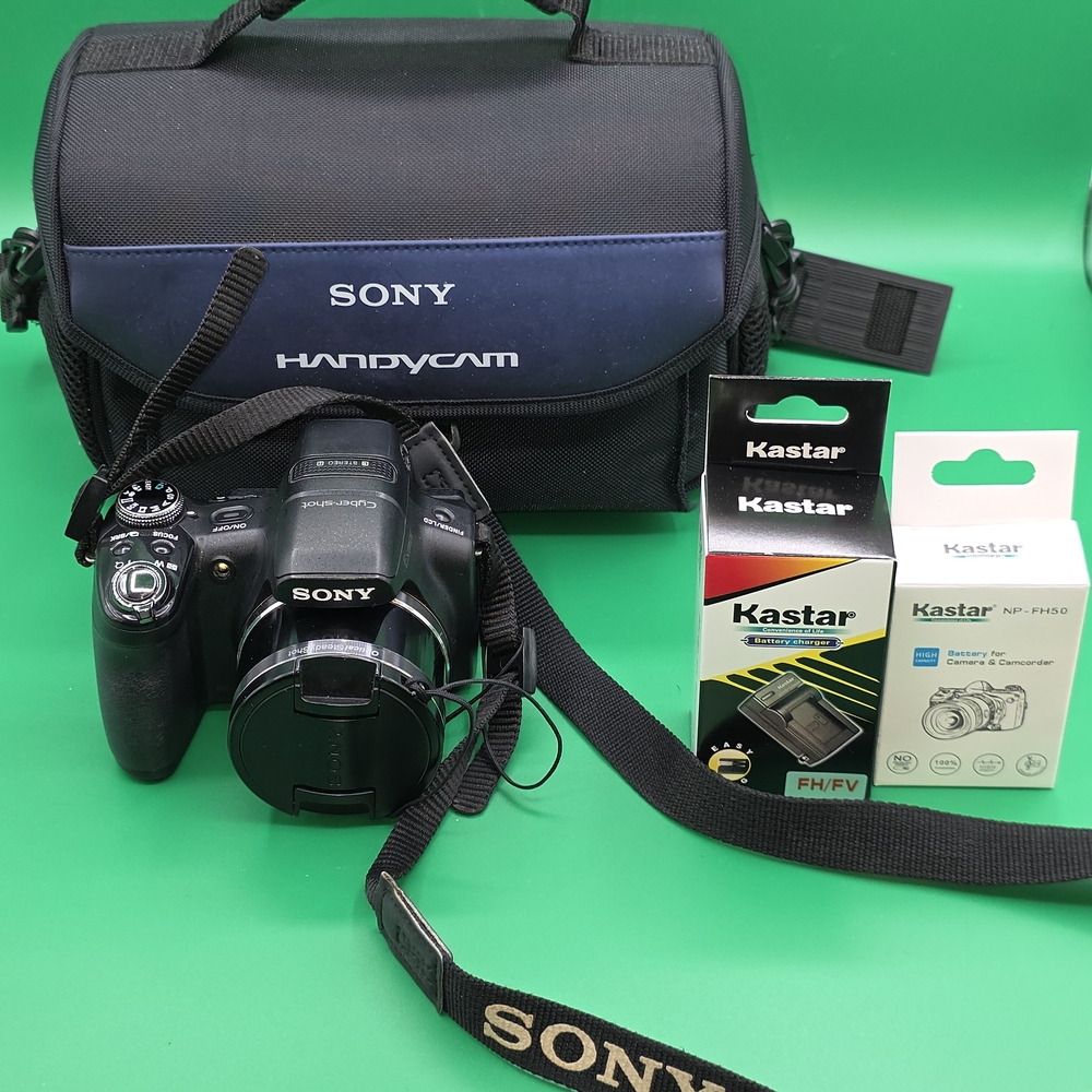 Sony Cyber-shot DSC-HX1 9.1MP Digital Camera - Black Bundle